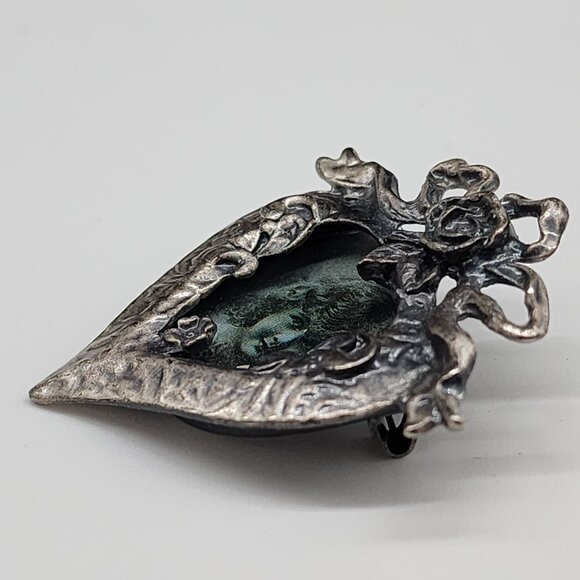 Victorian Style Heart Shaped Silver Brooch With VTG Girl Portrait Rose Details - Picture 3 of 6